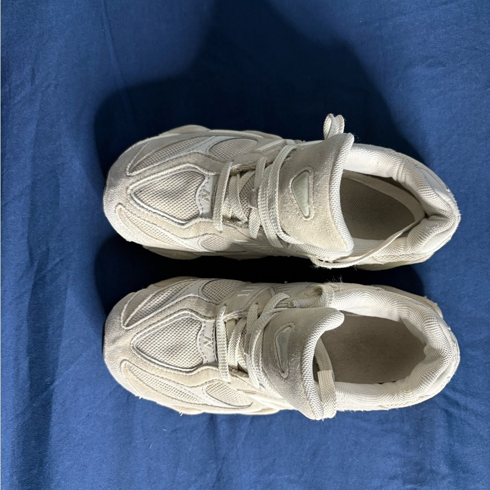 New Balance 9060 Kids Neutral White Sneaker - Lightweight Casual Shoes